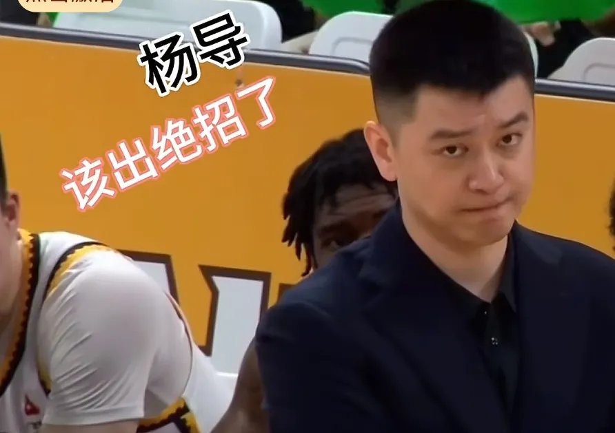 出色表现：球员技艺突出赛场上表现亮眼的简单介绍