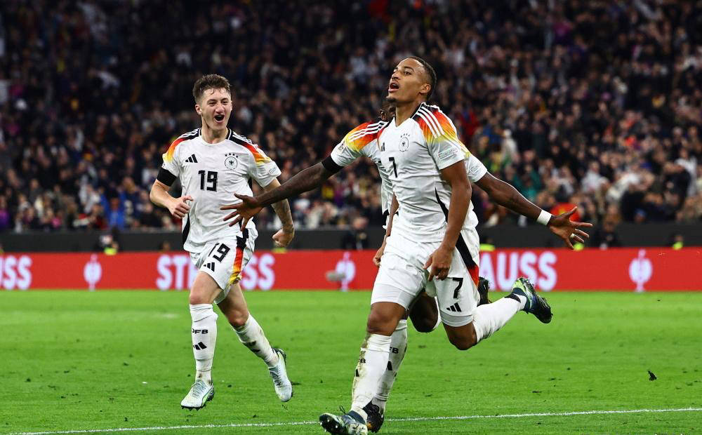 荷兰队实现逆转，成功晋级欧国联半决赛