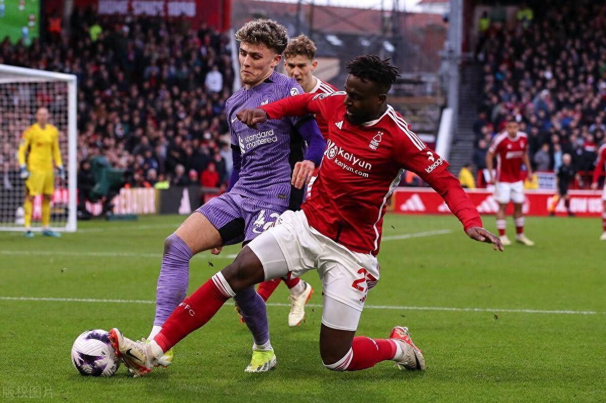 包含利物浦客场告捷,曼城摘下三分的词条 包含利物浦客场告捷,曼城摘下三分的词条