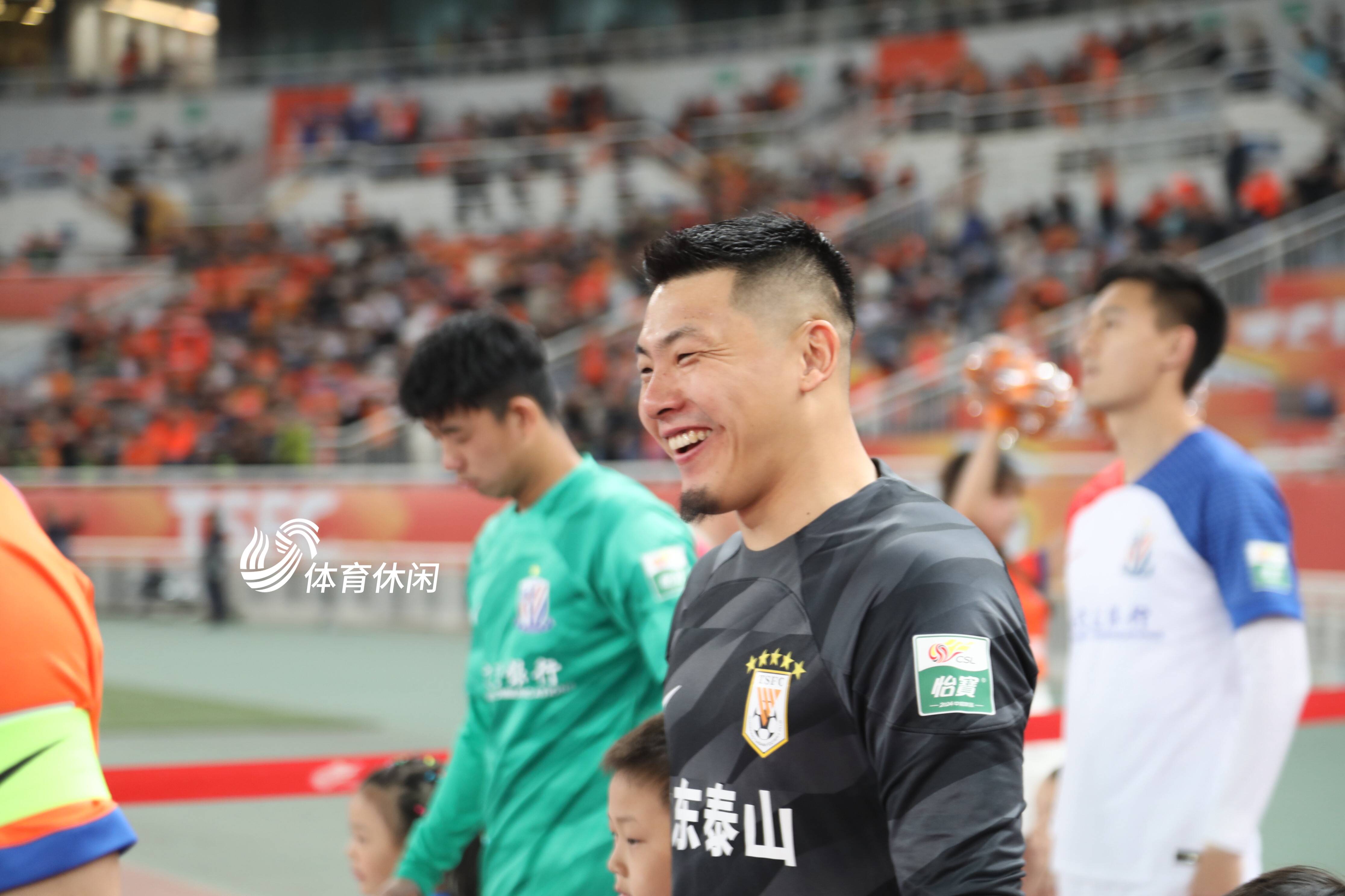 开云体育地址-鲁能球员竭尽全力，为球队赢得一场胜仗的简单介绍